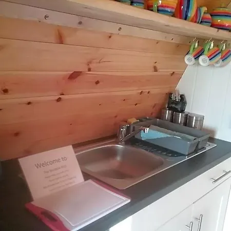 Lodge The Rainbow Pod *