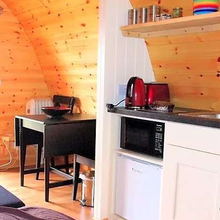 Lodge The Rainbow Pod *